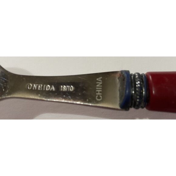 Oneida Spoons Set of 4 - Picture 3 of 3